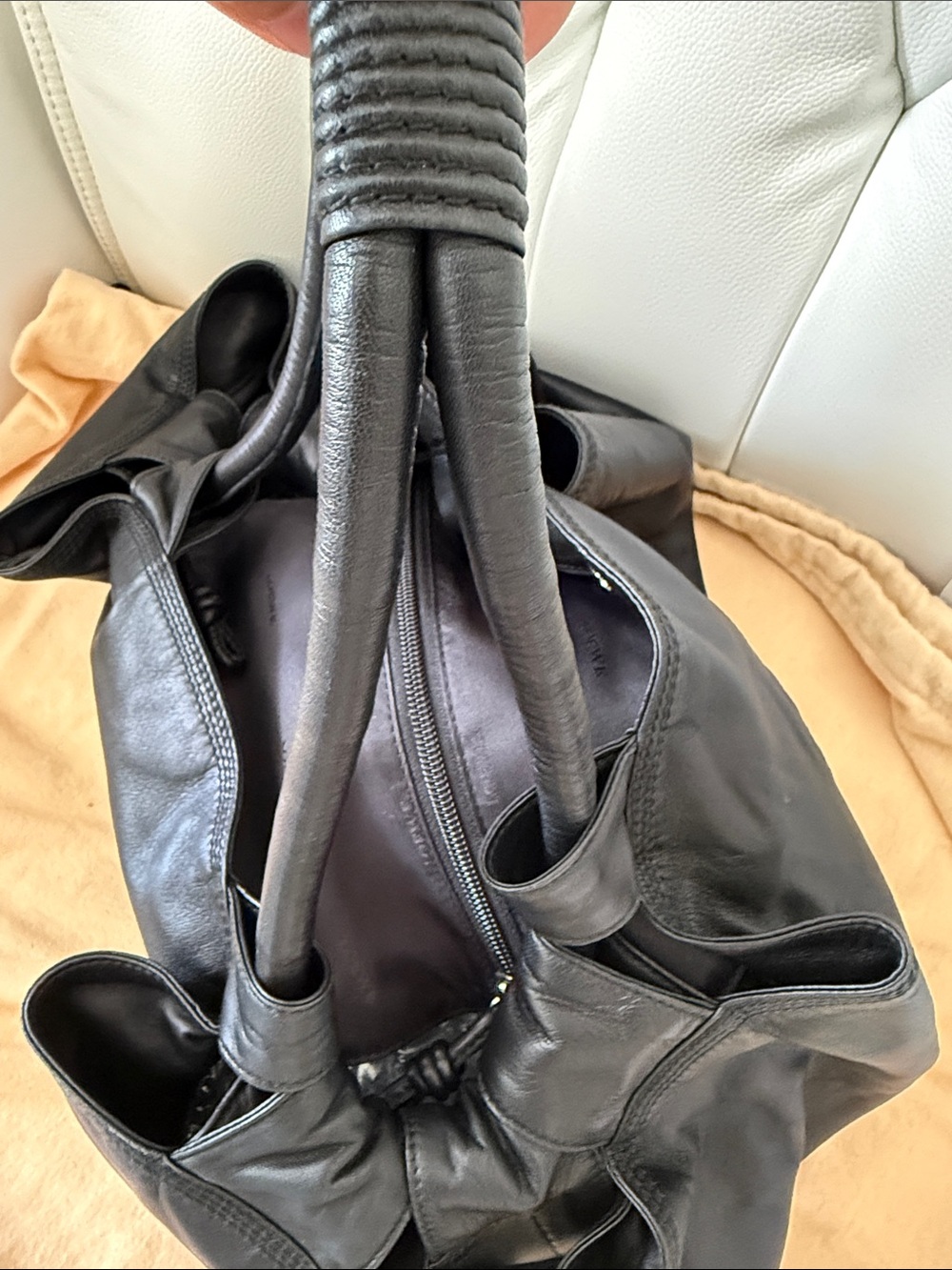 Excellent condition Loewe Levante Aire Handbag - Picture 12 of 12
